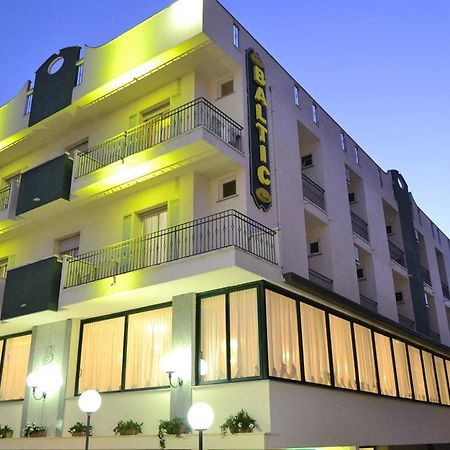 Hotel Baltic มิซาโน อาดรีอาติโก ภายนอก รูปภาพ