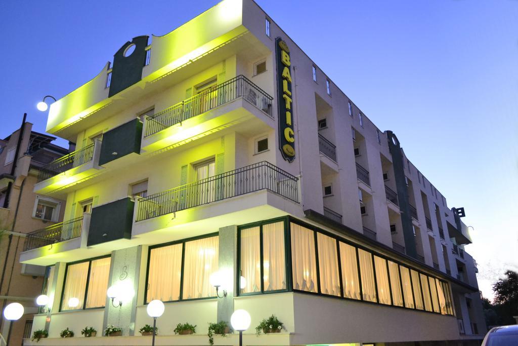 Hotel Baltic มิซาโน อาดรีอาติโก ภายนอก รูปภาพ